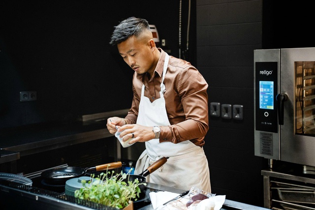 Christian Chu - Dấu mốc chưa từng c&oacute; của ẩm thực S&eacute;c- Ảnh 6.