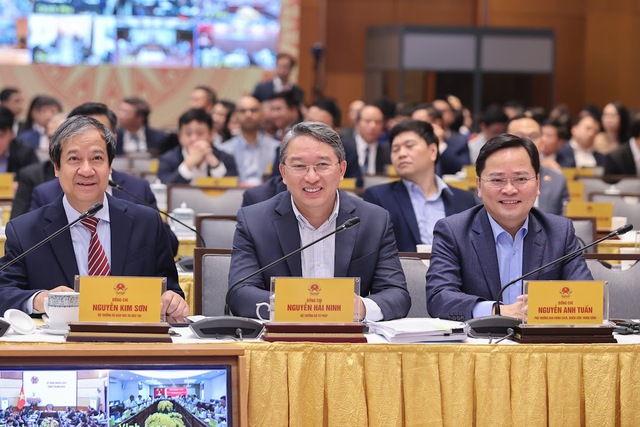 Để kinh tế số và xã hội số thực sự trở thành không gian phát triển mới của Việt Nam - Ảnh 2.