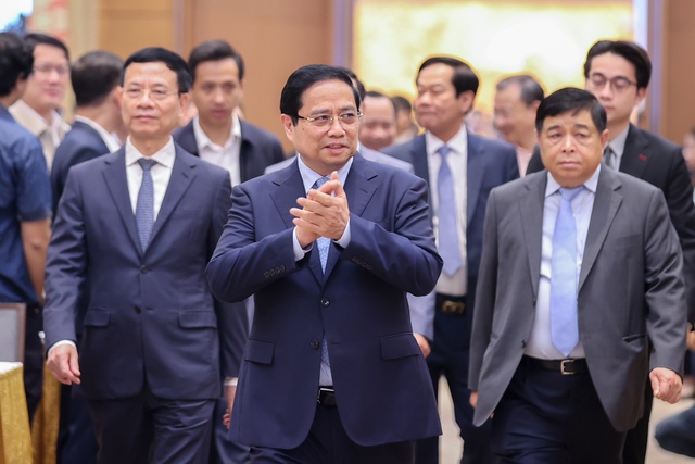 Thủ tướng chủ tr&igrave; Diễn đ&agrave;n quốc gia ph&aacute;t triển Kinh tế số v&agrave; x&atilde; hội số lần thứ 3 - Ảnh 1.