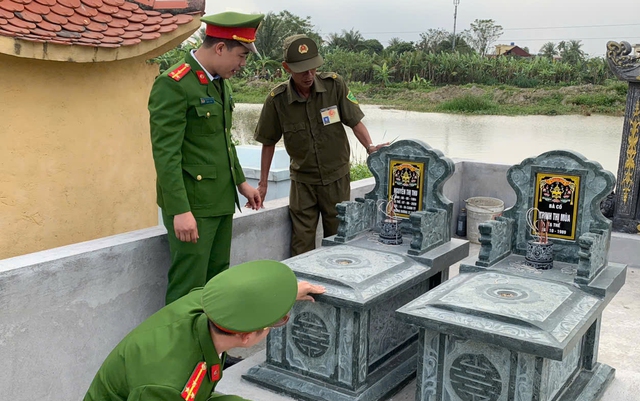 Bắt mẹ con dựng m&agrave;n kịch giả chết, tổ chức kh&acirc;m liệm, đưa tang để trục lợi bảo hiểm- Ảnh 2.