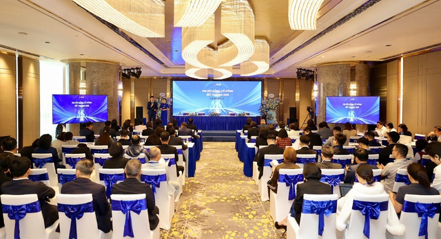 Chủ tịch NCB: &ldquo;Tăng vốn l&agrave; bước then chốt để ho&agrave;n th&agrave;nh t&aacute;i cơ cấu&rdquo; - Ảnh 2.