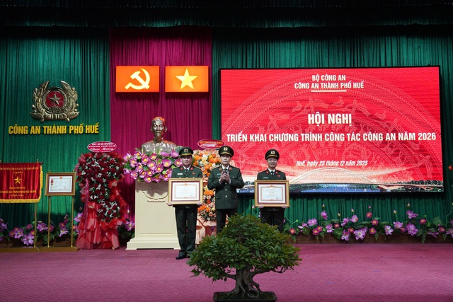 Vì sao tai nạn giao thông ở Huế giảm sâu trên cả ba tiêu chí?- Ảnh 3. Vì sao tai nạn giao thông ở Huế giảm sâu trên cả ba tiêu chí?- Ảnh 3.