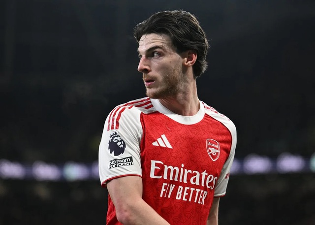 Declan Rice đạt đến những đỉnh cao mới đ&aacute;ng kinh ngạc tại Arsenal - Ảnh 1.
