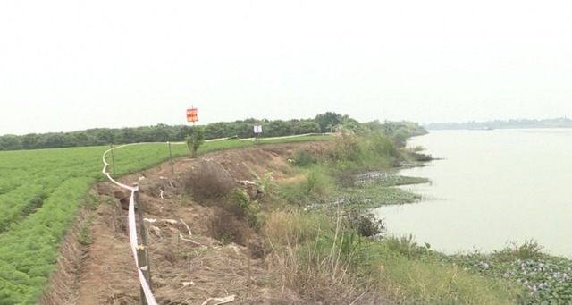 Vụ xử l&yacute; sự cố sạt lở k&egrave; Nguy&ecirc;n H&ograve;a, đ&ecirc; tả s&ocirc;ng Luộc: Khởi tố th&ecirc;m 4 bị can- Ảnh 1.