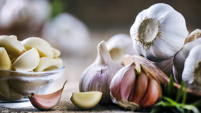 Gia vị trường sinh trong g&oacute;c bếp từ loại củ quen thuộc - Ảnh 1.