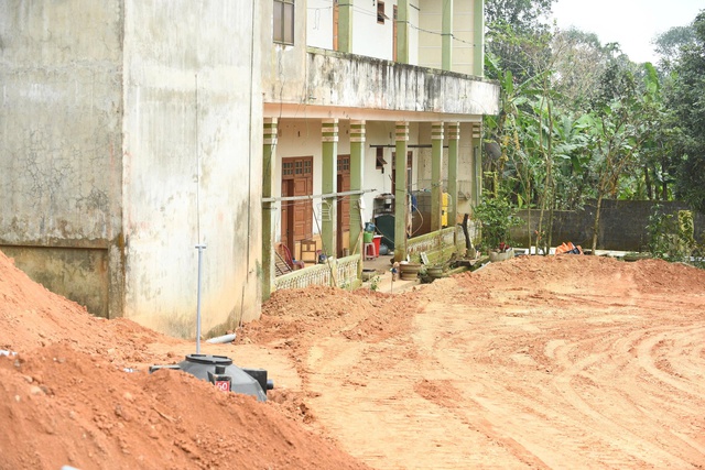 Cận cảnh k&egrave; chống sạt lở thần tốc cho 12 hộ d&acirc;n ở Khe Sanh - Ảnh 2.