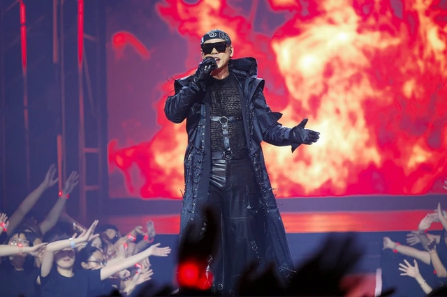 Nam ca sĩ Phan Đinh Tùng khiến khán giả lo lắng- Ảnh 3. Nam ca sĩ Phan Đinh Tùng khiến khán giả lo lắng- Ảnh 3.