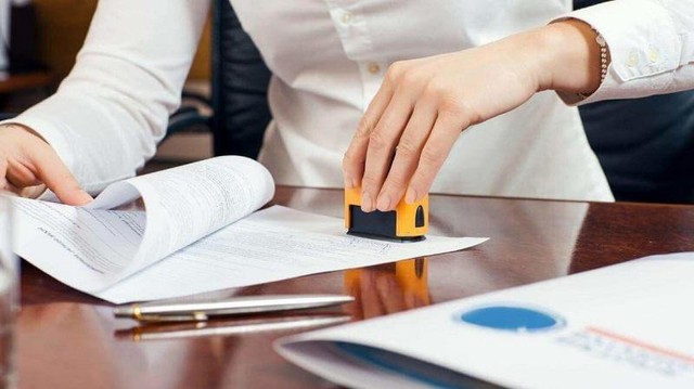 Đề xuất bãi bỏ nhiều loại giao dịch bắt buộc công chứng - Ảnh 1.