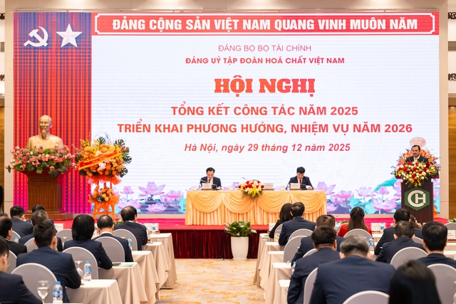 Tho&aacute;t lỗ lũy kế, Vinachem &ldquo;về đ&iacute;ch&rdquo; 2025 với kết quả cao kỷ lục- Ảnh 2.