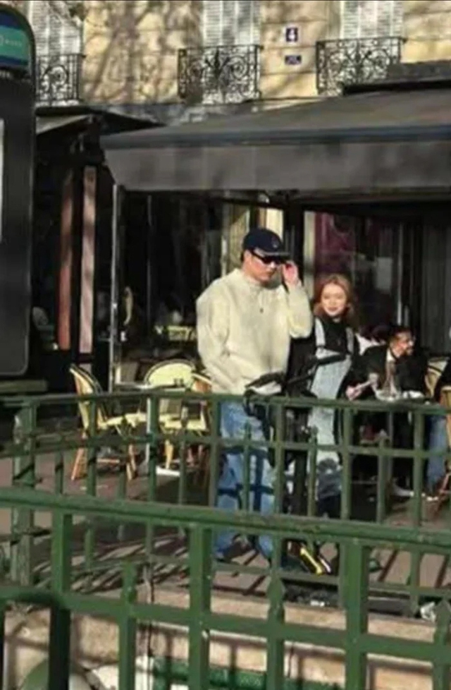 Tóm dính cặp đôi sao Việt hẹn hò nơi trời Âu - Ảnh 1.