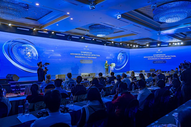 Nhà khoa học VinFuture hé lộ “vũ khí của tương lai” trong cuộc đối đầu với kháng kháng sinh và ung thư - Ảnh 3.