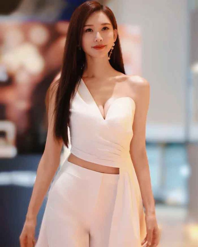 "Đệ nhất mỹ nhân xứ Đài" ở tuổi 51, nhan sắc khiến nhiều người ngưỡng mộ- Ảnh 1. "Đệ nhất mỹ nhân xứ Đài" ở tuổi 51, nhan sắc khiến nhiều người ngưỡng mộ- Ảnh 1.