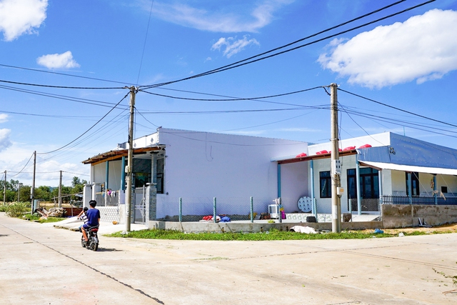 Gia Lai chi 95 tỷ đồng, thần tốc làm tái định cư cho hơn 200 hộ dân vùng triều cường- Ảnh 5. Gia Lai chi 95 tỷ đồng, thần tốc làm tái định cư cho hơn 200 hộ dân vùng triều cường- Ảnh 5.