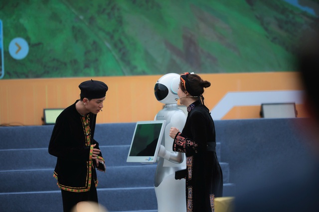 "Sáng tạo tại Việt Nam, làm ra tại Việt Nam là để đi ra thế giới"- Ảnh 4. "Sáng tạo tại Việt Nam, làm ra tại Việt Nam là để đi ra thế giới"- Ảnh 4.