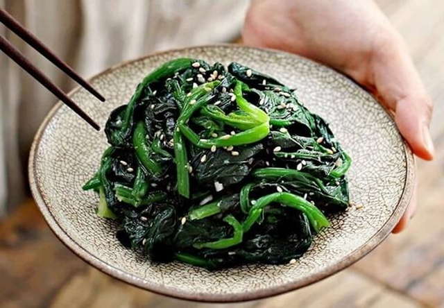 Loại rau được đ&aacute;nh gi&aacute; "tốt bậc nhất thế giới", ho&aacute; ra l&agrave; rau quen thuộc ở nước ta - Ảnh 3.