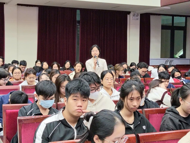 Hội Luật gia Tp.Hải Phòng truyền cảm hứng bảo vệ môi trường cho sinh viên- Ảnh 3. Hội Luật gia Tp.Hải Phòng truyền cảm hứng bảo vệ môi trường cho sinh viên- Ảnh 3.