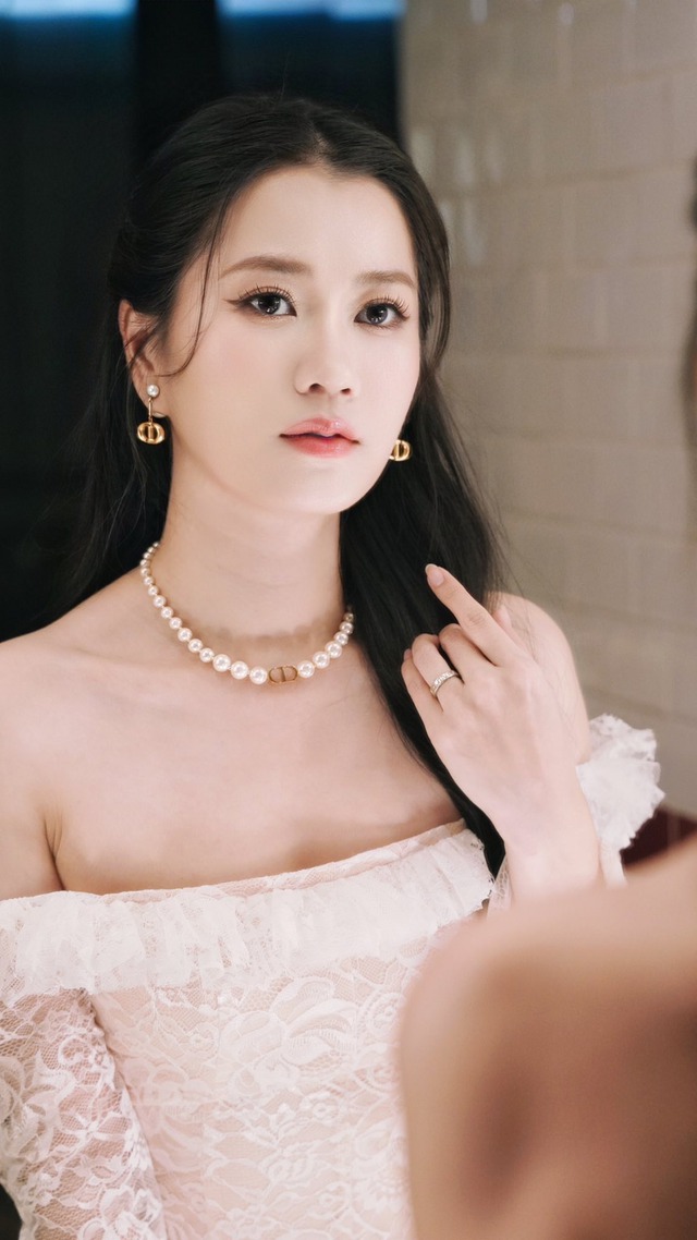 Sắc vóc gây sốt của nữ diễn viên Mang mẹ đi bỏ sau khi giảm 14kg ở tuổi 36 - Ảnh 10.