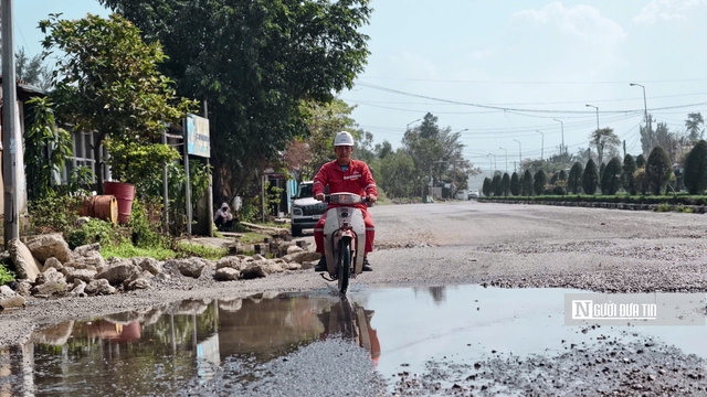 Đường huyết mạch khu kinh tế Dung Quất xuống cấp trầm trọng, dân Quảng Ngãi “nín thở” mỗi lần đi qua- Ảnh 7.