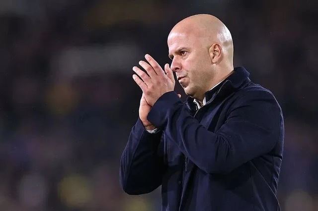 Rúng động Liverpool: Gerrard được chọn thay thế HLV Arne Slot?- Ảnh 1.