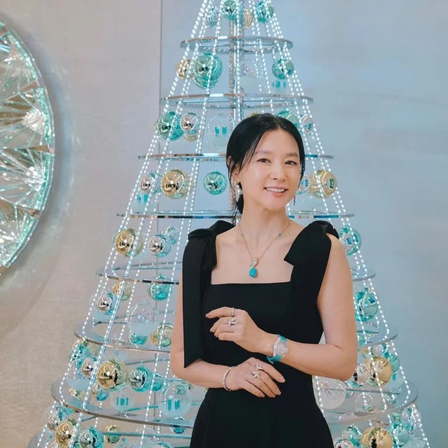 Nữ diễn viên phim "Nàng Dae Jang Geum" gây bất ngờ với nhan sắc trẻ trung ở tuổi U60- Ảnh 1. Nữ diễn viên phim "Nàng Dae Jang Geum" gây bất ngờ với nhan sắc trẻ trung ở tuổi U60- Ảnh 1.