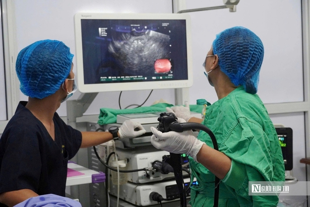 ĐBSCL lần đầu dùng stent LAMS điều trị nang giả tụy lớn - Ảnh 1.