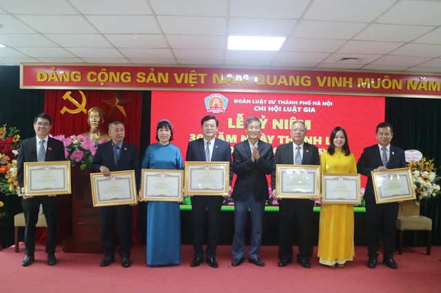 Chi hội Luật gia Đoàn Luật sư Hà Nội kỷ niệm 30 năm xây dựng và trưởng thành - Ảnh 6.
