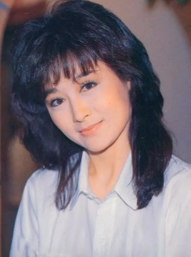 "Võ Tắc Thiên đẹp nhất showbiz": Độc thân suốt 40 năm, U80 vẫn trẻ đẹp - Ảnh 3.