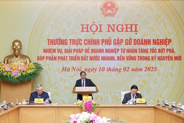 Thủ tướng họp với 26 doanh nghiệp lớn, bàn giải pháp thúc đẩy tăng trưởng kinh tế- Ảnh 2.