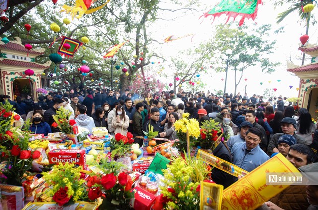 "Mỏ vàng" du lịch tâm linh- Ảnh 3.