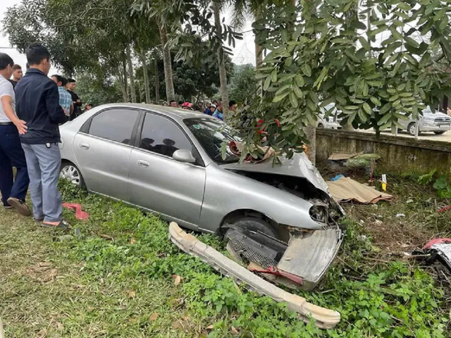 Hai bà cháu tử vong thương tâm sau cú va chạm mạnh với ô tô- Ảnh 1.