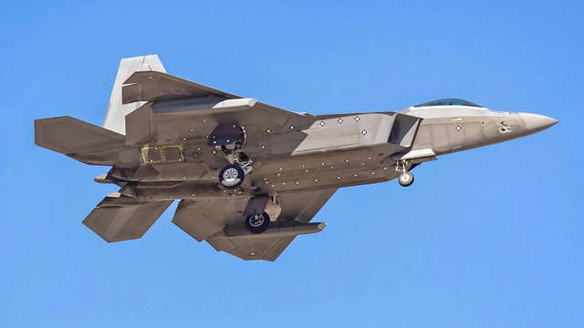 Chiến đấu cơ F-22 Raptor trở nên mạnh mẽ hơn nhờ được thêm “cánh”- Ảnh 4.