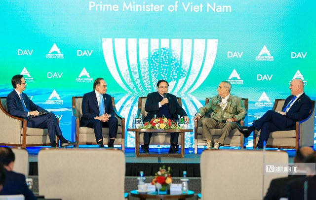 Thủ tướng dự phiên toàn thể cấp cao Diễn đàn Tương lai ASEAN 2025 - Ảnh 3.