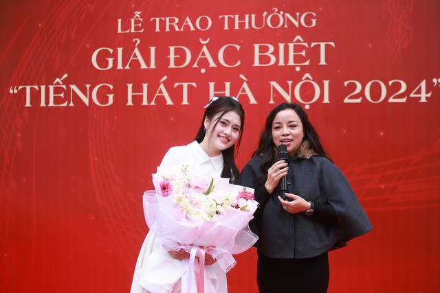 NSƯT Tố Nga chia vui cùng học trò Nguyễn Mộc An trong ngày nhận giải thưởng đặc biệt- Ảnh 2.