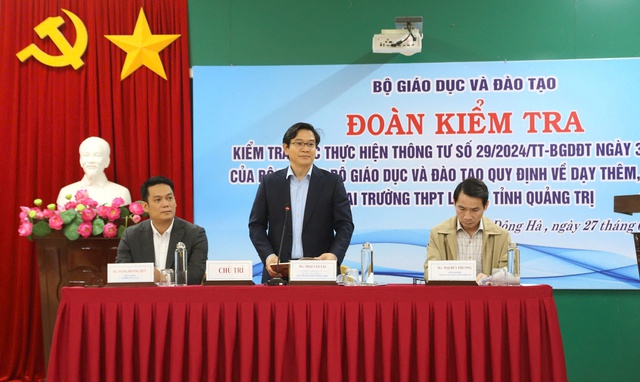 Không khoan nhượng với dạy thêm tràn lan- Ảnh 1.