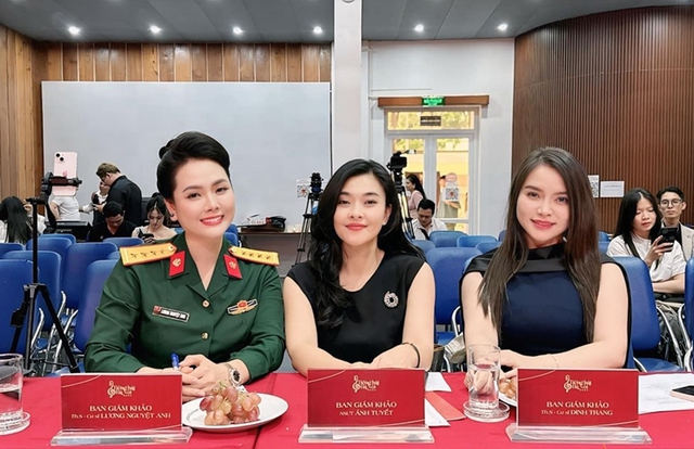 Lương Nguyệt Anh: Nữ nghệ sĩ mặc áo lính đa tài- Ảnh 10.