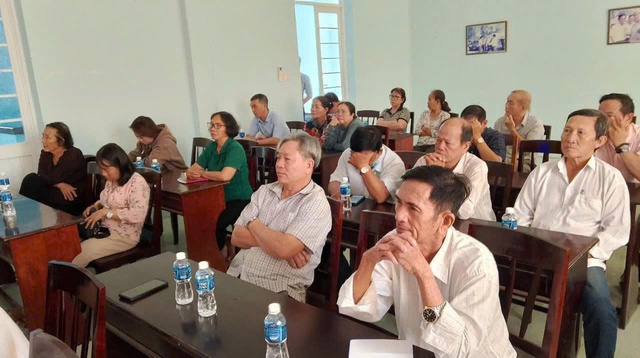 Hội Luật gia tỉnh Bình Thuận đẩy mạnh tuyên truyền pháp luật tại địa bàn khó khăn- Ảnh 2. Hội Luật gia tỉnh Bình Thuận đẩy mạnh tuyên truyền pháp luật tại địa bàn khó khăn- Ảnh 2.