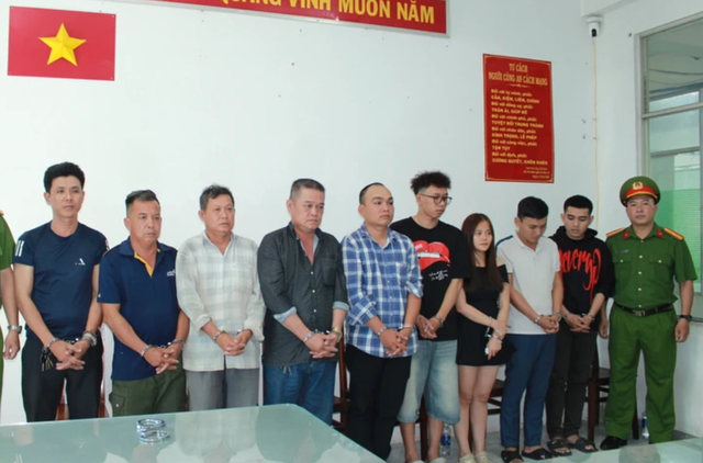 Bắt khẩn cấp 9 đối tượng vụ khi&ecirc;ng quan t&agrave;i đi bộ trước chợ Bến Th&agrave;nh- Ảnh 1.