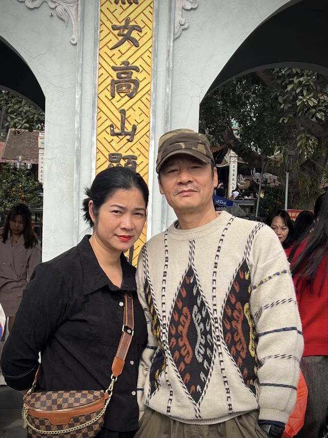 Ở tuổi 60 diễn viên Võ Hoài Nam hạnh phúc bên vợ kém 12 tuổi, 2 con theo nghề bố- Ảnh 5. Ở tuổi 60 diễn viên Võ Hoài Nam hạnh phúc bên vợ kém 12 tuổi, 2 con theo nghề bố- Ảnh 5.