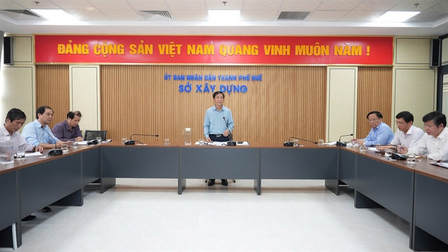 Lãnh đạo Tp.Huế: Đảm bảo bộ máy sau sắp xếp hoạt động "thông suốt, không gián đoạn"- Ảnh 1.