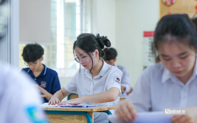 Bản tin 7/3: Dự kiến 12 khu vực tuyển sinh vào lớp 10 công lập ở Hà Nội- Ảnh 1.