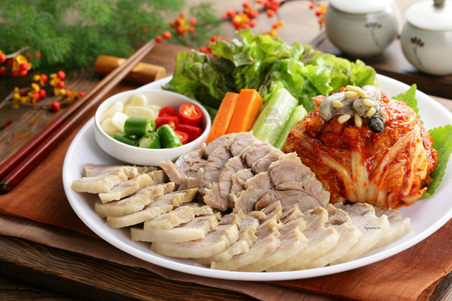 Không phải muối, luộc thịt cho thêm thứ này đảm bảo thơm ngon như nhà hàng- Ảnh 2. Không phải muối, luộc thịt cho thêm thứ này đảm bảo thơm ngon như nhà hàng- Ảnh 2.