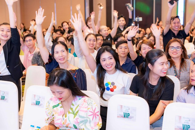 Amway triển khai đào tạo 30.000 nhà phân phối về buổi sáng dinh dưỡng để hướng đến cộng đồng khỏe mạnh- Ảnh 3. Amway triển khai đào tạo 30.000 nhà phân phối về buổi sáng dinh dưỡng để hướng đến cộng đồng khỏe mạnh- Ảnh 3.