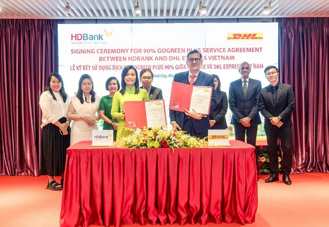 HDBank nâng hạng Go Green Plus 90% cho dịch vụ vận chuyển chứng từ quốc tế, đáp ứng mục tiêu phát triển bền vững- Ảnh 1.