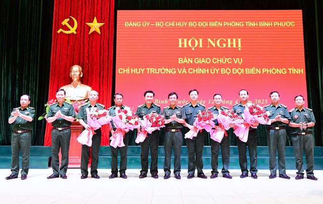 Thay đổi nhân sự chủ chốt tại Bộ đội Biên phòng tỉnh Bình Phước- Ảnh 3. Thay đổi nhân sự chủ chốt tại Bộ đội Biên phòng tỉnh Bình Phước- Ảnh 3.