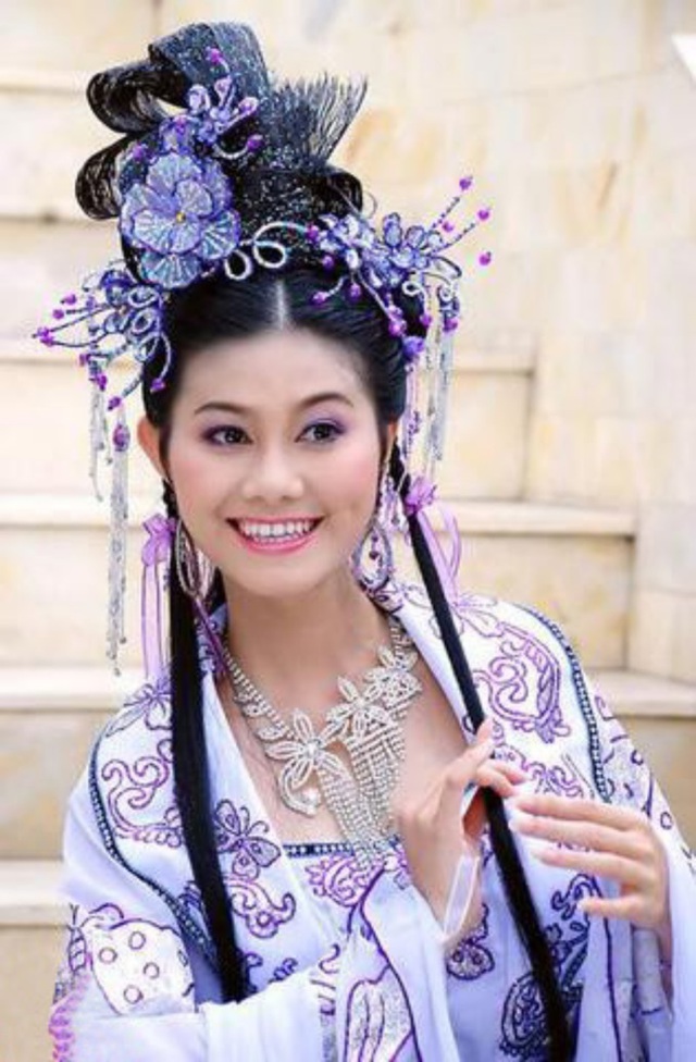 Cô đào tài hoa và xinh đẹp bậc nhất làng cải lương sở hữu nhiều tài sản giá trị, tuổi 44 vẫn lẻ bóng- Ảnh 2.