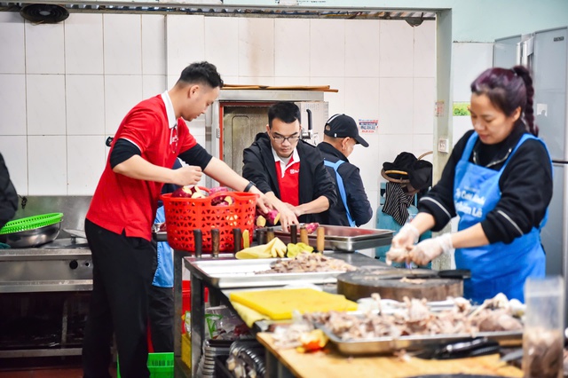 SeABanker chia sẻ yêu thương tới người dân tại 29 tỉnh, thành trên cả nước- Ảnh 3.
