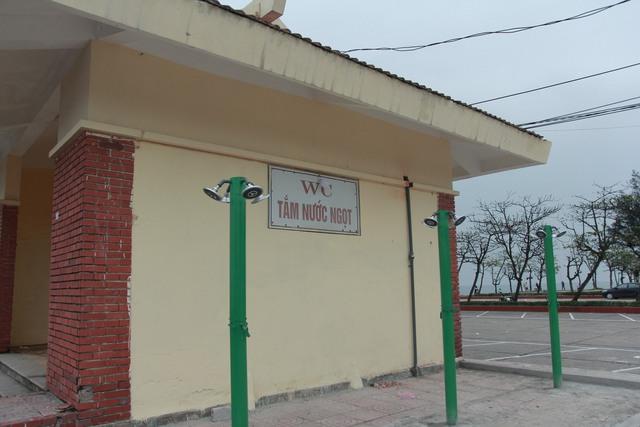 “Thay áo mới” cho biển Cửa Lò: Quyết liệt xóa bỏ tình trạng lấn chiếm, chặt chém- Ảnh 3. “Thay áo mới” cho biển Cửa Lò: Quyết liệt xóa bỏ tình trạng lấn chiếm, chặt chém- Ảnh 3.