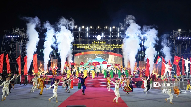 Tây Ninh kỷ niệm 50 năm Ngày Giải phóng miền Nam, Thống nhất đất nước- Ảnh 11. Tây Ninh kỷ niệm 50 năm Ngày Giải phóng miền Nam, Thống nhất đất nước- Ảnh 11.