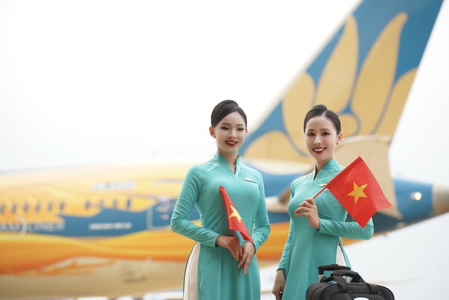 Khách quốc tế bùng nổ, giá nhiên liệu giảm giúp Vietnam Airlines báo lãi- Ảnh 2. Khách quốc tế bùng nổ, giá nhiên liệu giảm giúp Vietnam Airlines báo lãi- Ảnh 2.