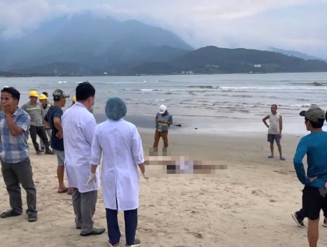 Đà Nẵng: Thương tâm hai anh em họ đuối nước tử vong khi tắm biển Nam Ô- Ảnh 1. Đà Nẵng: Thương tâm hai anh em họ đuối nước tử vong khi tắm biển Nam Ô- Ảnh 1.